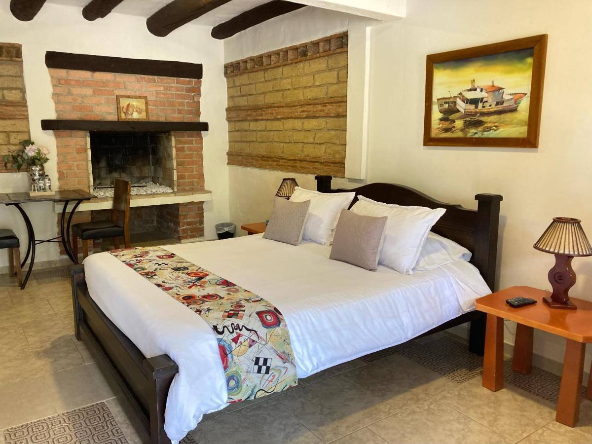 Hotel Bombon *