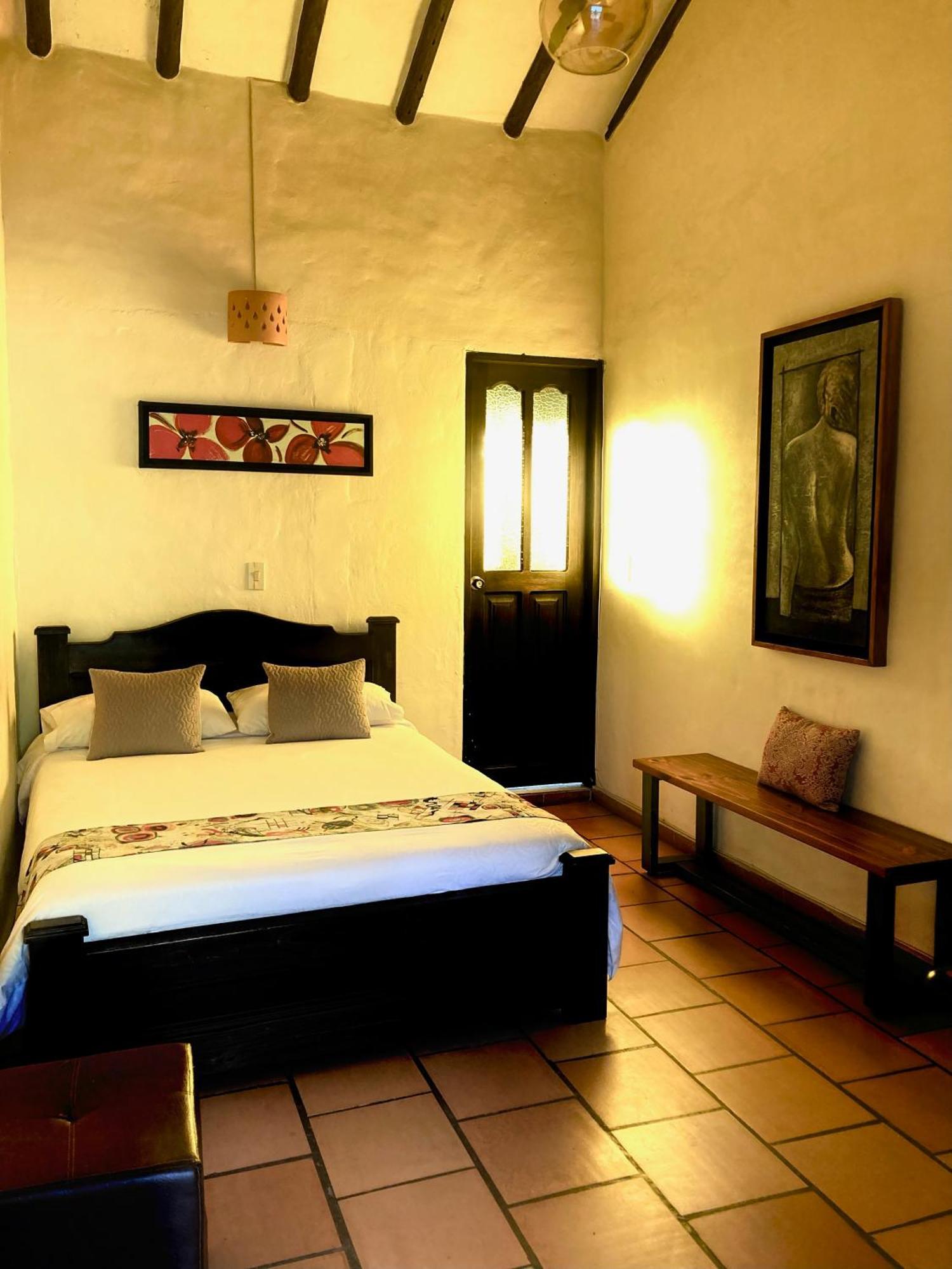Bombon Hotel