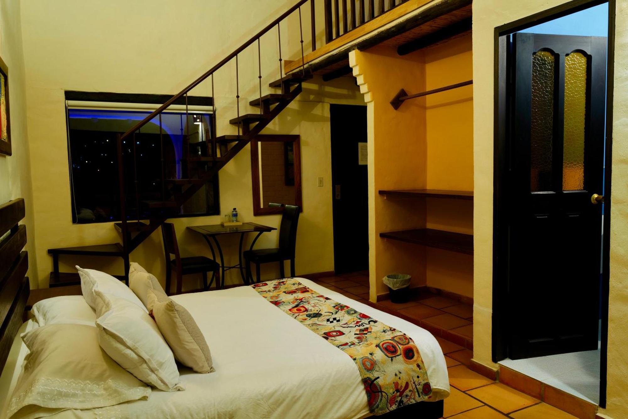 Bombon Hotel