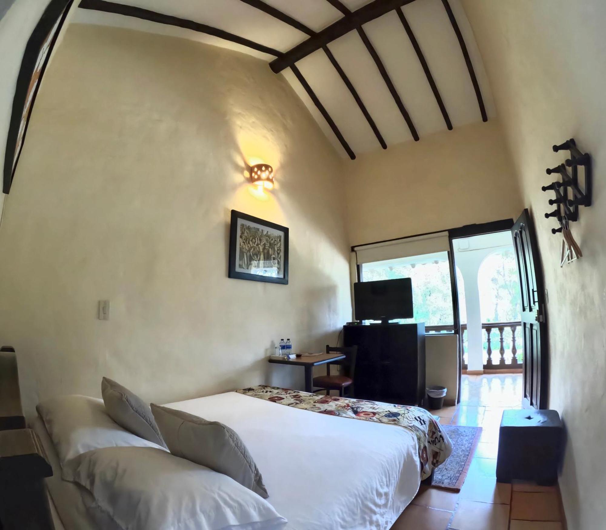 Hotel Bombon *